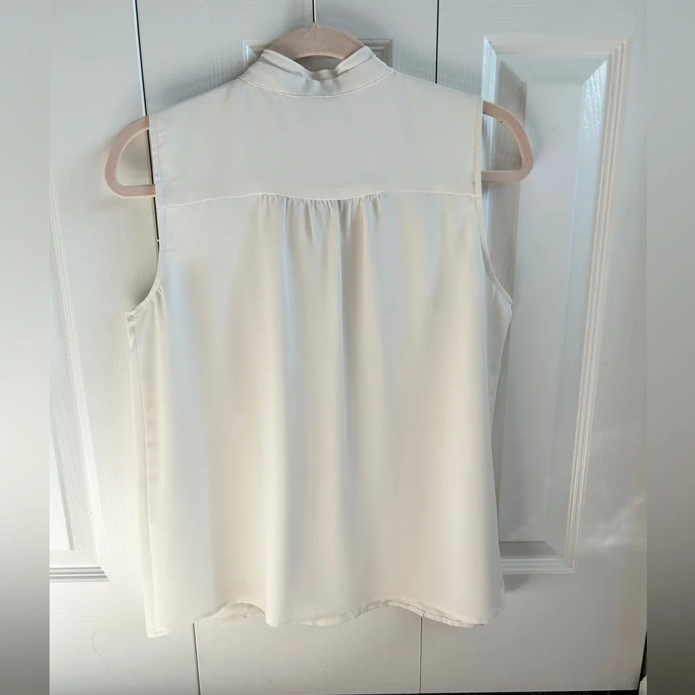 Ann Taylor- shell, size small - Picture 2 of 4